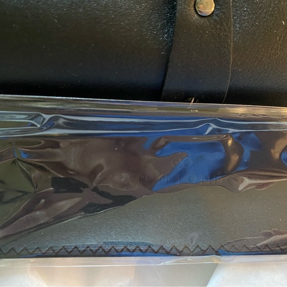 NWOT Catch London eyeglass cases and cleaning cloth - Picture 3 of 8